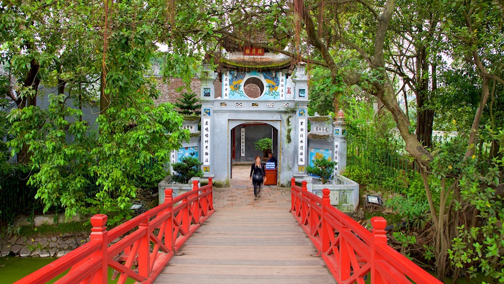 Tourists usually visit Ngoc Son Temple to admire the traditional architecture set on a picturesque island in the lake